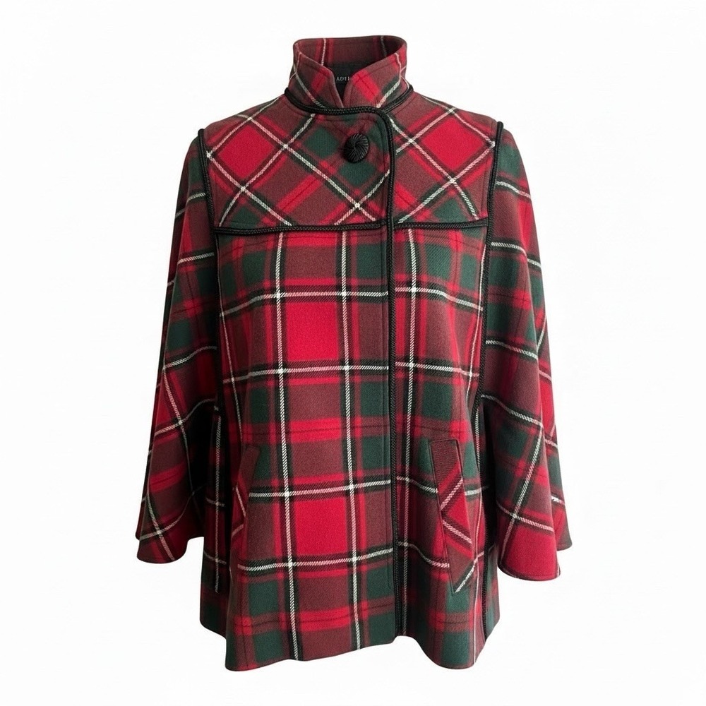 VTG Pendleton 100% Wool Cape Poncho S Plaid Red Green Tartan Big Button 80s USA